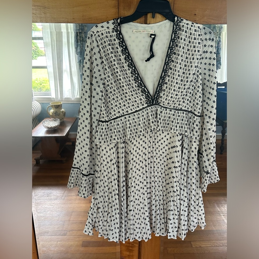 Chelsea & Violet ivory and black dress. Long sleeved.  Size small.